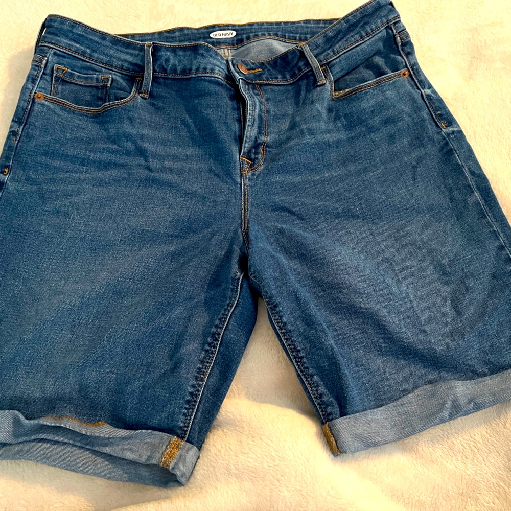 Old navy Bermuda denim shorts size 14